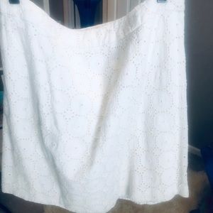 White lace skirt